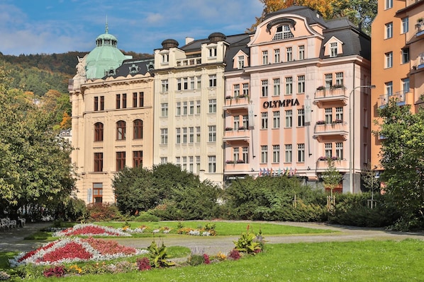 Exterior - Olympia Wellness Hotel (Karlovy Vary)