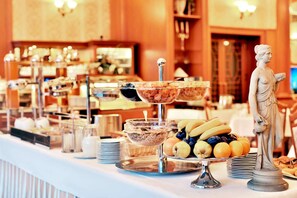 Daily buffet breakfast (EUR 20 per person) - Olympia Wellness Hotel (Karlovy Vary)