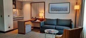 Premium Room | In-room safe, free WiFi, bed sheets - Abba Presidente Suites Santiago (Santiago)