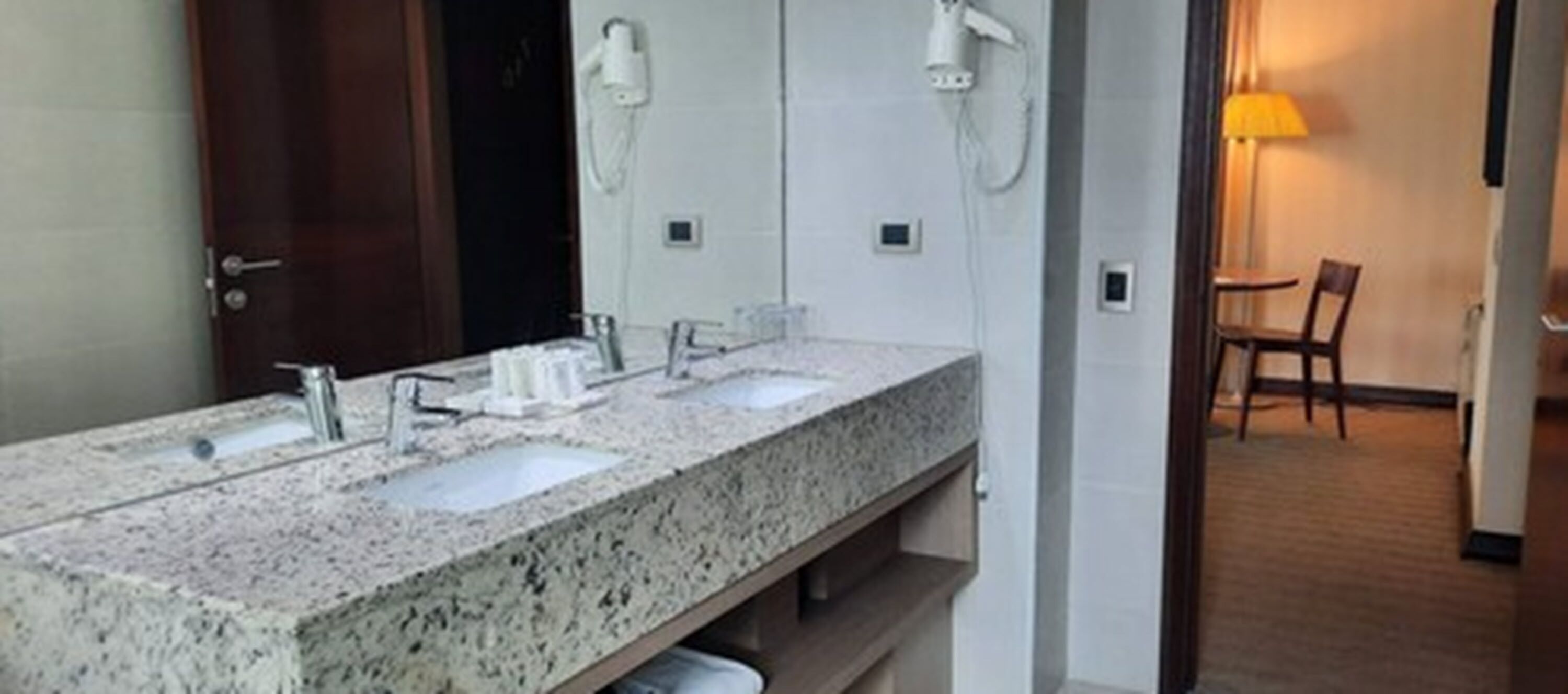 presidential suite | bathroom | towels