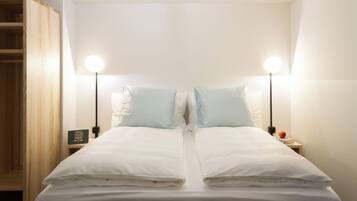 Family Room, 2 Queen Beds, Non Smoking, Private Bathroom | Premium bedding, down duvets, in-room safe, individually decorated