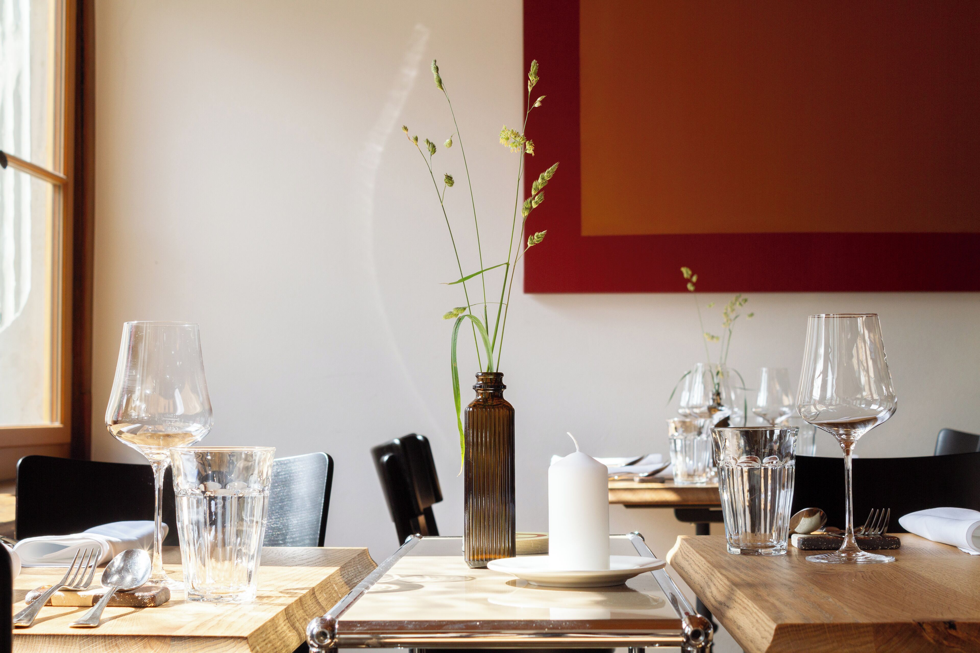 breakfast, lunch, dinner served; regional cuisine