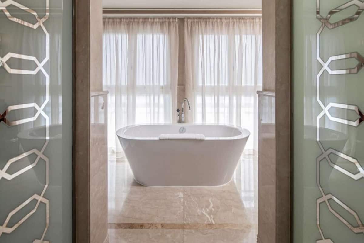 Bathroom | Separate tub and shower, deep soaking tub, rainfall showerhead