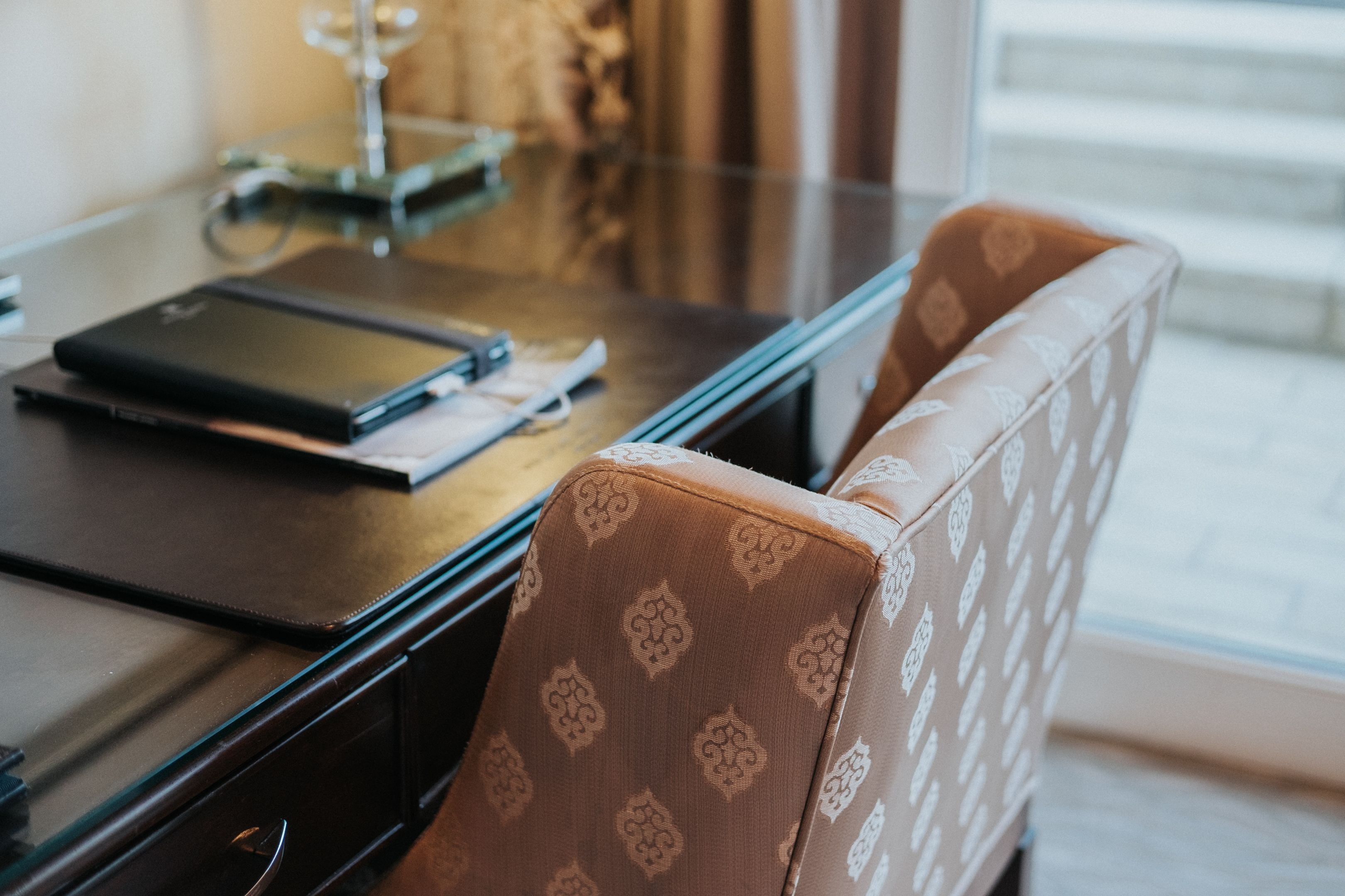 1 bedroom, premium bedding, memory-foam beds, minibar