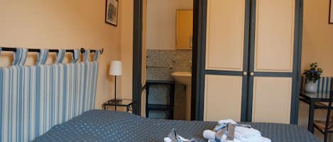 Bureau, chambres insonorisées, lits pliants/supplémentaires