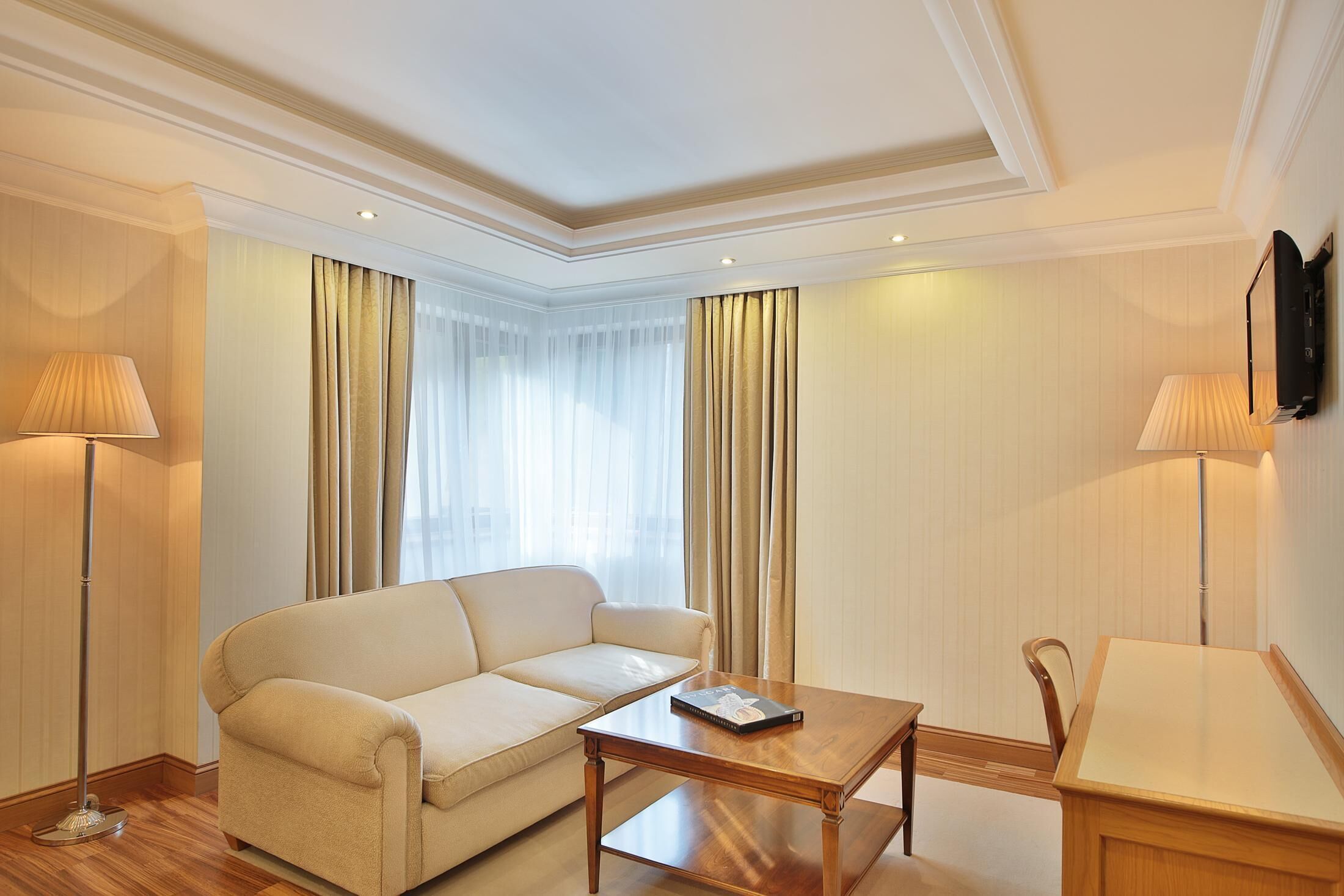 deluxe suite, balcony, river view | 2 bedrooms, pillow-top beds, minibar, in-room safe