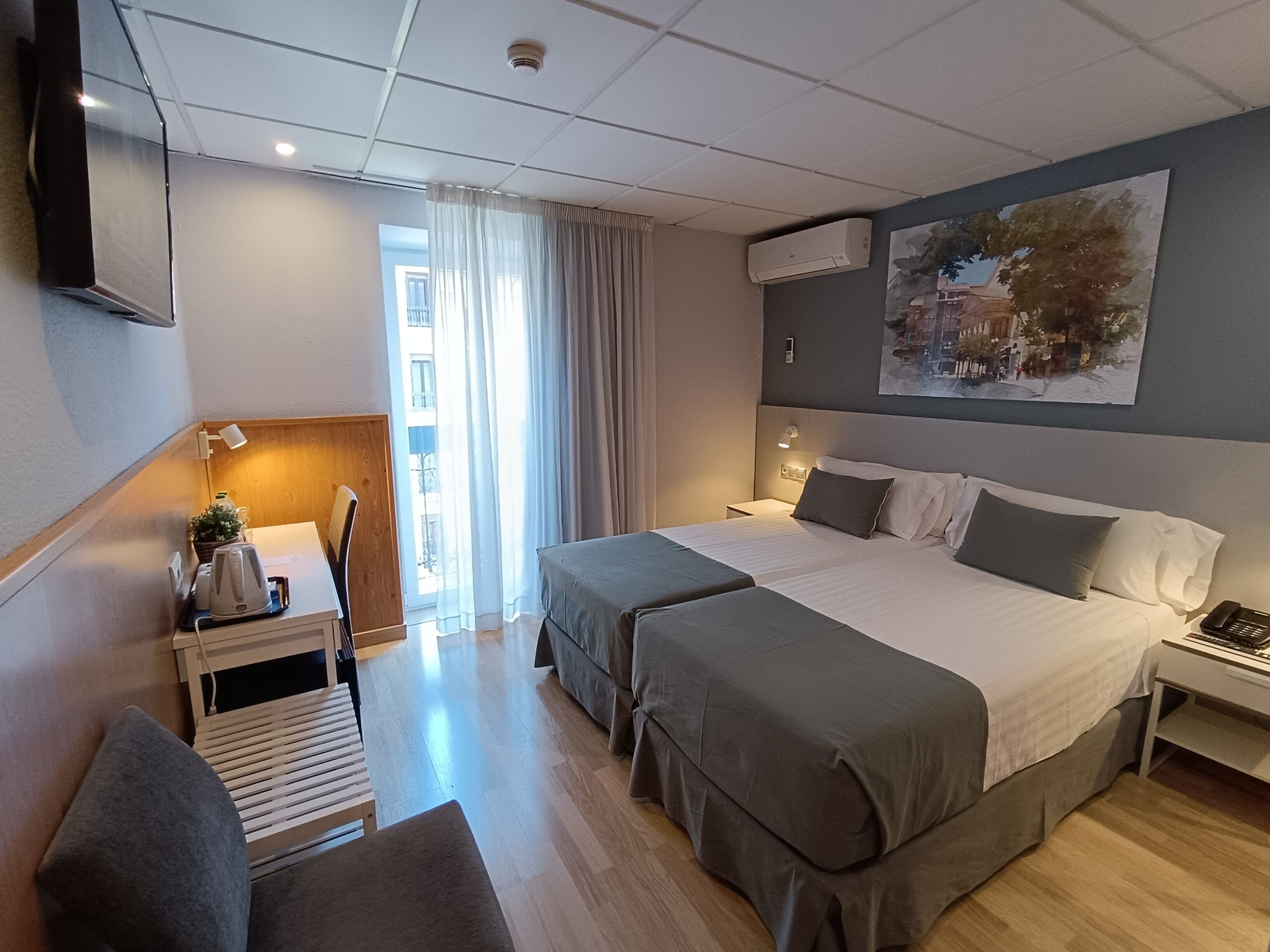 Superior Room, 2 Single Beds, City View