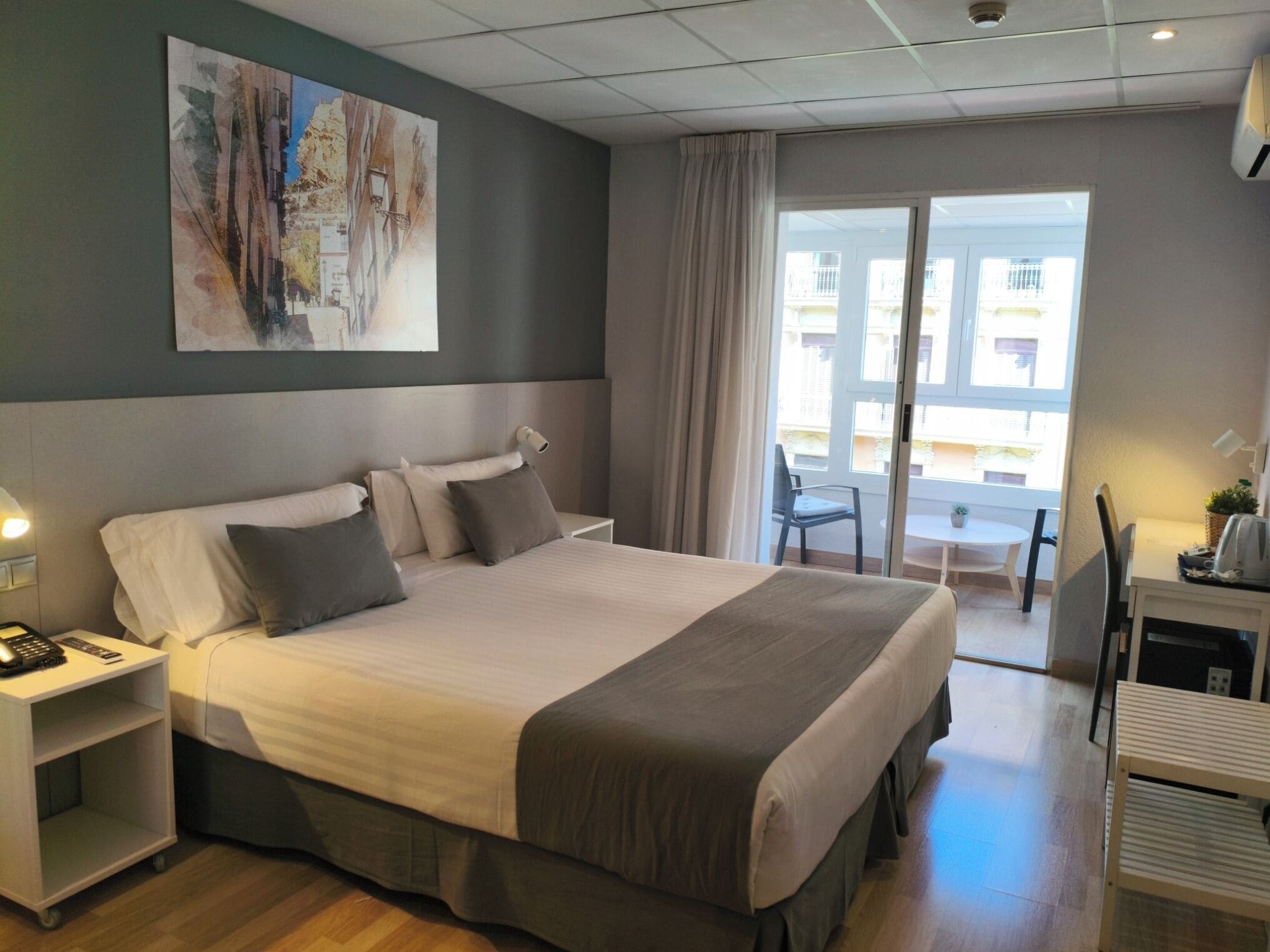 Quarto superior, 1 cama de casal, vista para a cidade | Roupas de cama premium