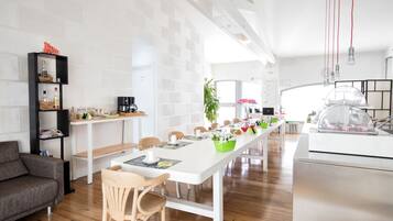 Daily buffet breakfast (EUR 8 per person)