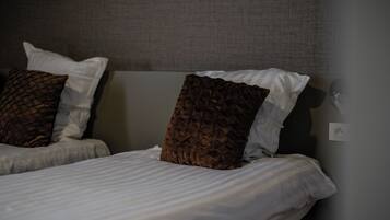 1 chambre, coffres-forts dans les chambres, bureau