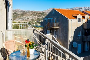 Studio, Balcony | Free WiFi