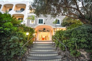 Exterior detail - Felix Terme (Ischia)