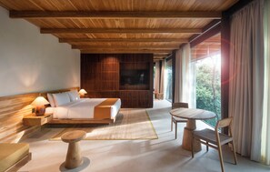 West Bungalow | Premium bedding, in-room safe, desk, soundproofing