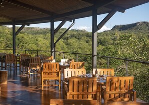 Free daily full breakfast - Rio Perdido Hotel & Thermal River (Fortuna)