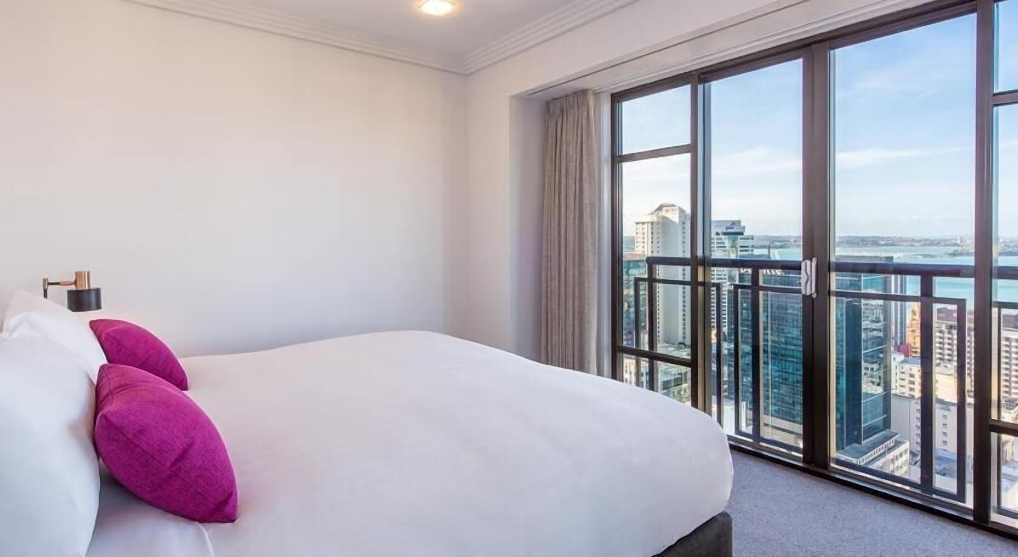 In-room safe, desk, iron/ironing board, free WiFi