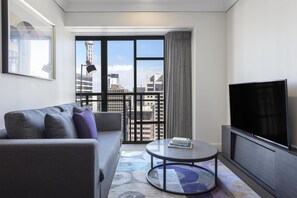 In-room safe, desk, iron/ironing board, free WiFi - Avani Auckland Metropolis Residences (Auckland)