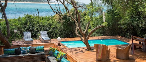 4 piscinas al aire libre, sillones reclinables de piscina