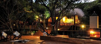 Machangulo Beach Lodge