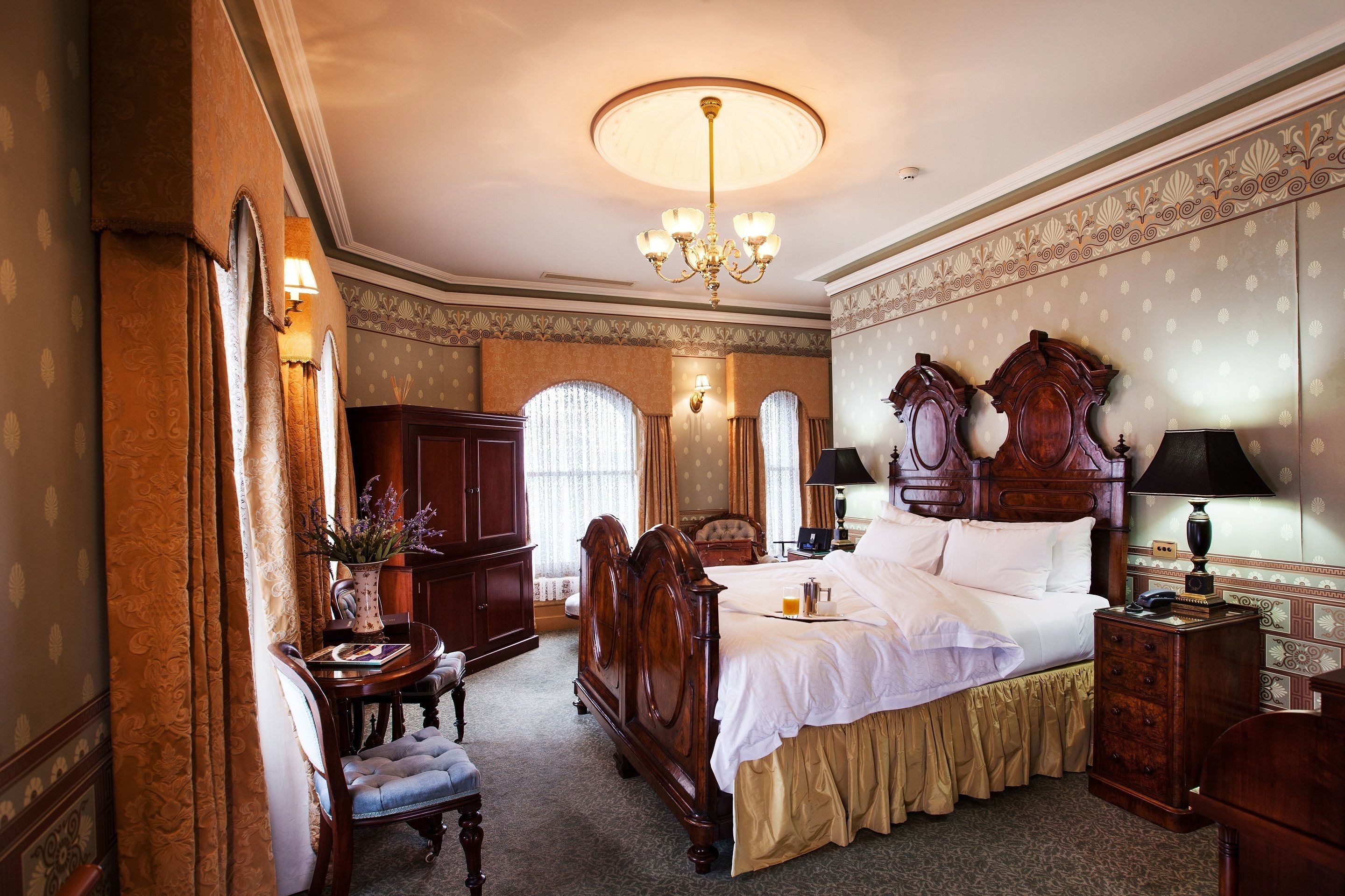 Royal Room, 1 King Bed | Premium bedding, in-room safe, individually decorated