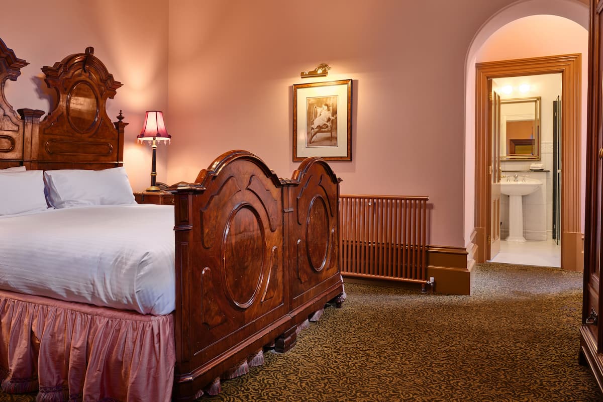 Classic Room | Premium bedding, in-room safe, individually decorated