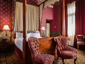 Royal-Suite, 1 King-Bett, Balkon | Hochwertige Bettwaren, Zimmersafe, individuell dekoriert