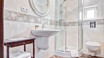 Condo, 2 Bedrooms | Bathroom | Shower, free toiletries, hair dryer, towels
