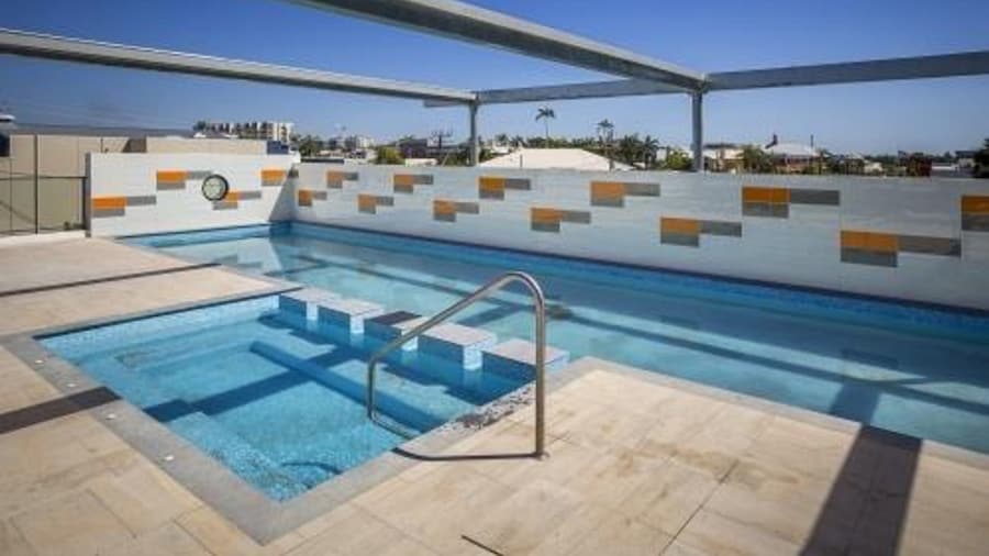 Quest Mackay on Gordon