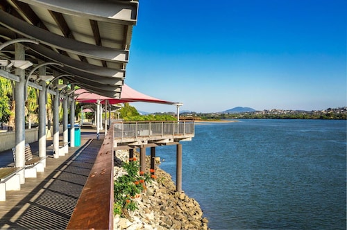 Quest Mackay on Gordon