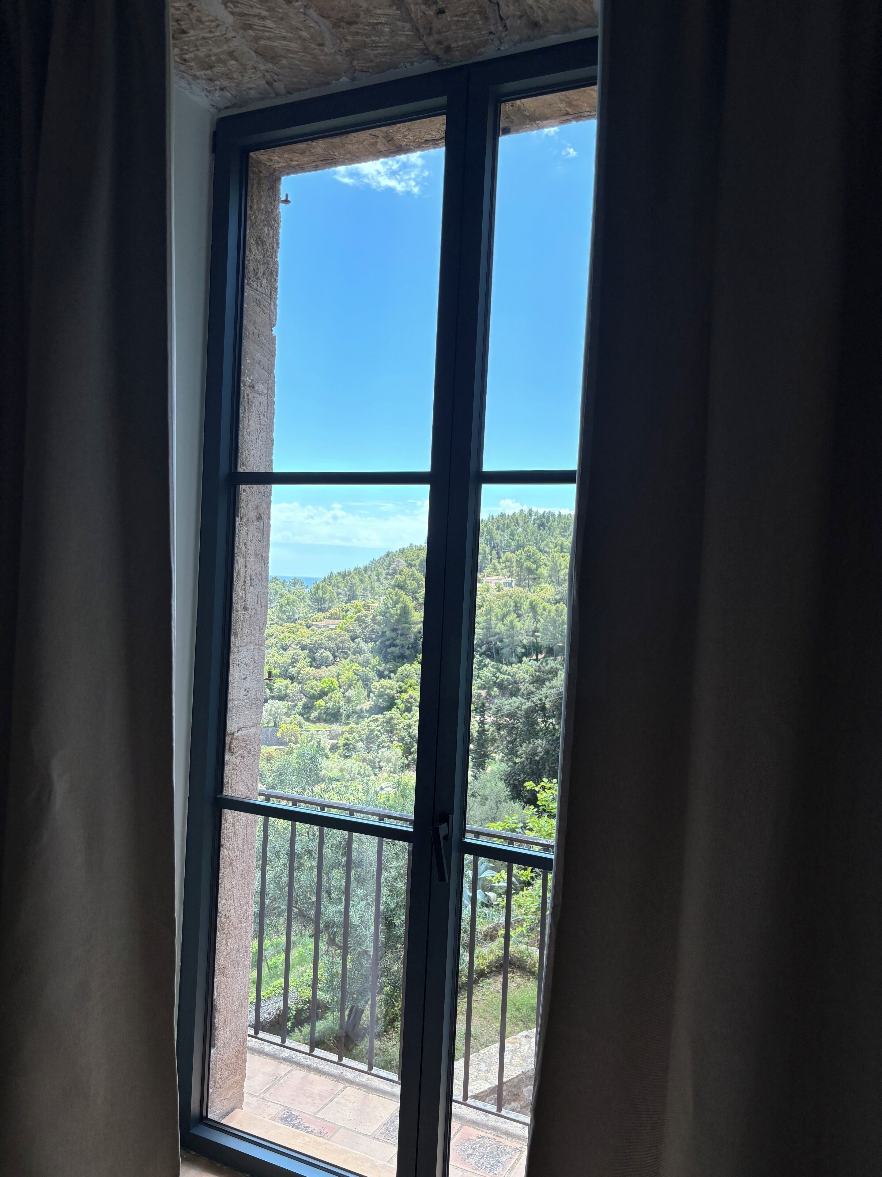 deluxe room | down duvets, in-room safe, individually decorated