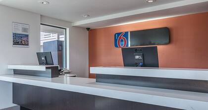 Motel 6 Texarkana, AR