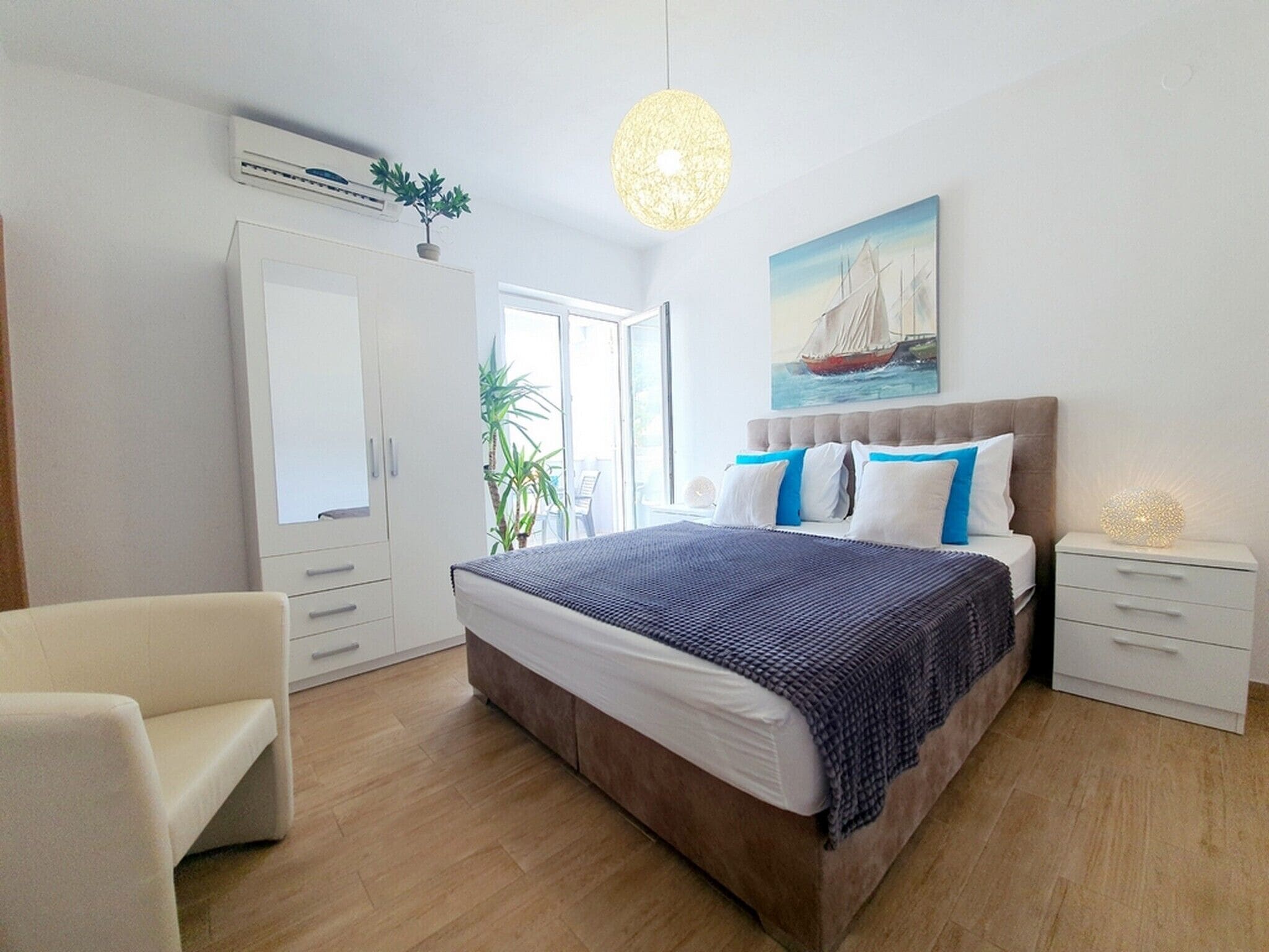Classic Studio | Free WiFi, bed sheets