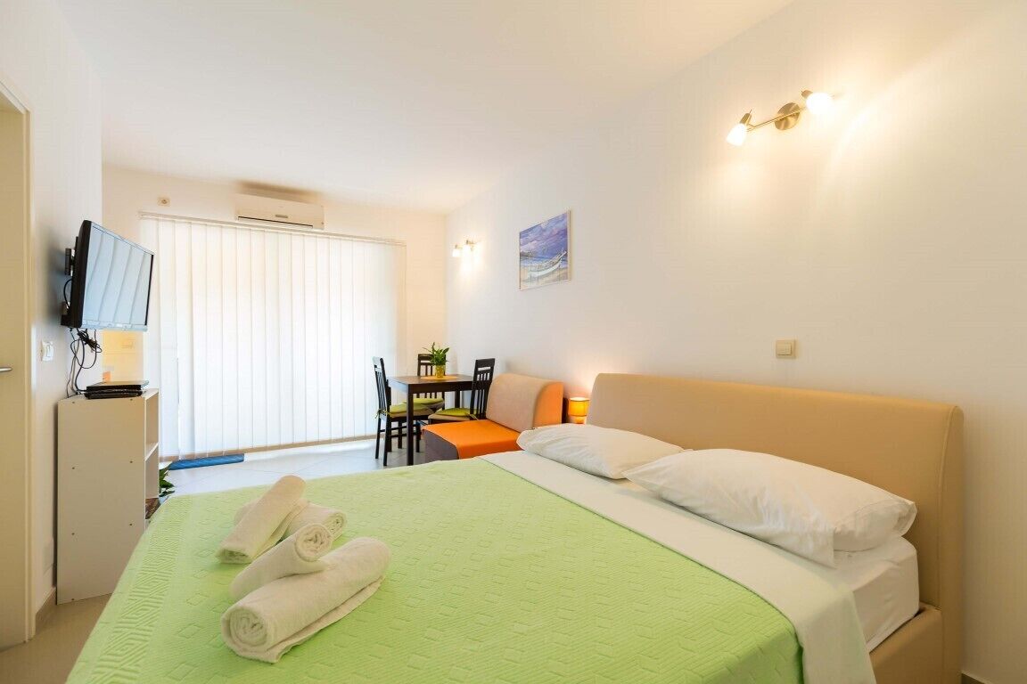 Studio, Balkon, Meerblick | Schreibtisch, kostenloses WLAN, Bettwäsche