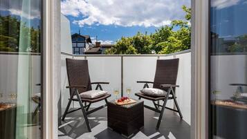 Classic Double Room | Balcony