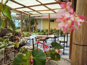 Terrace/patio - Guayabo Lodge (Santa Cruz de Turrialba)