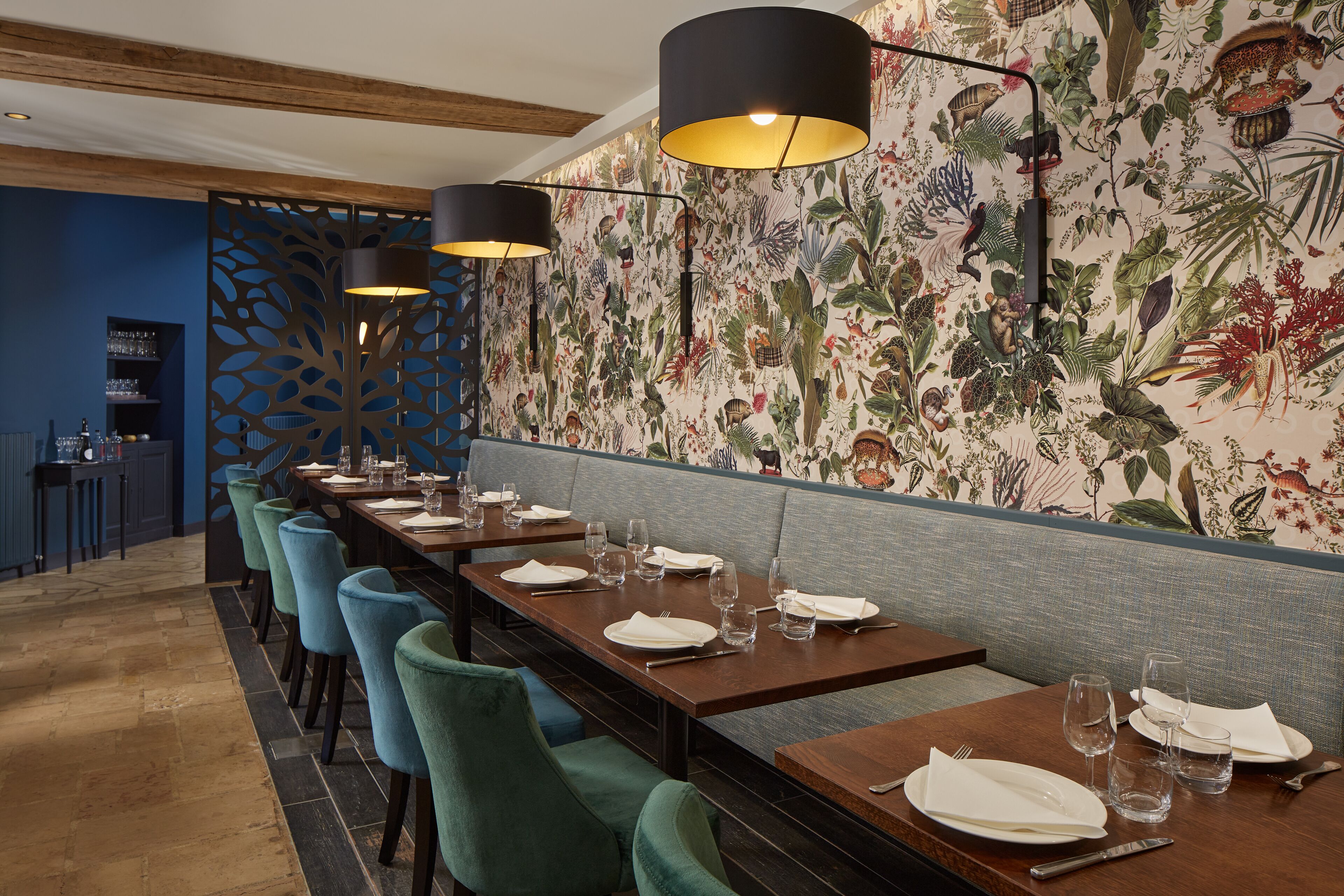 breakfast, lunch, dinner served; regional cuisine