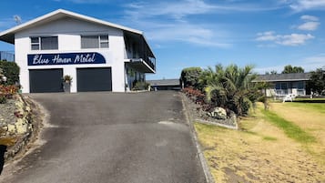 Fachada del alojamiento