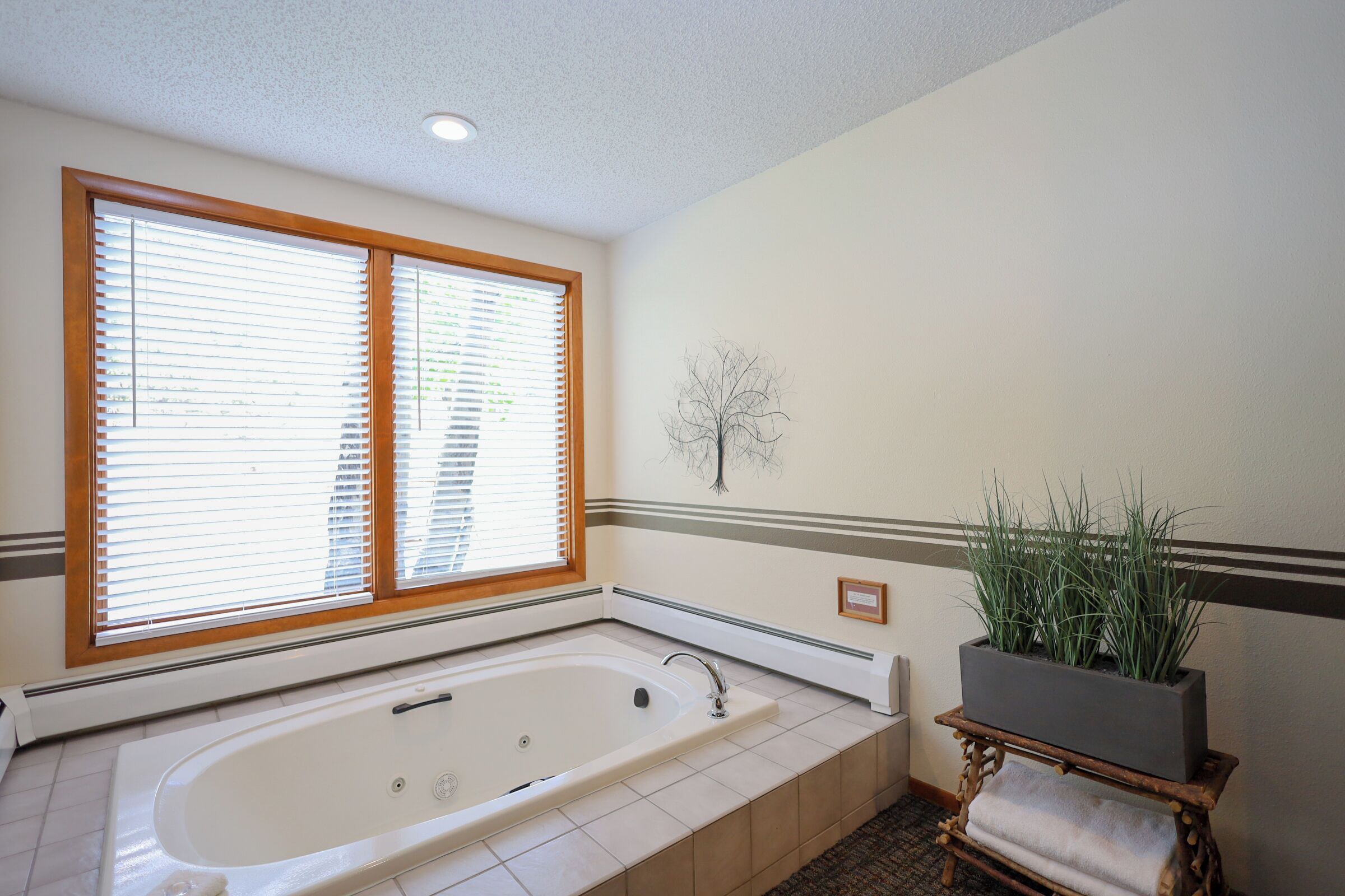 1 bedroom, pillow-top beds, individually decorated