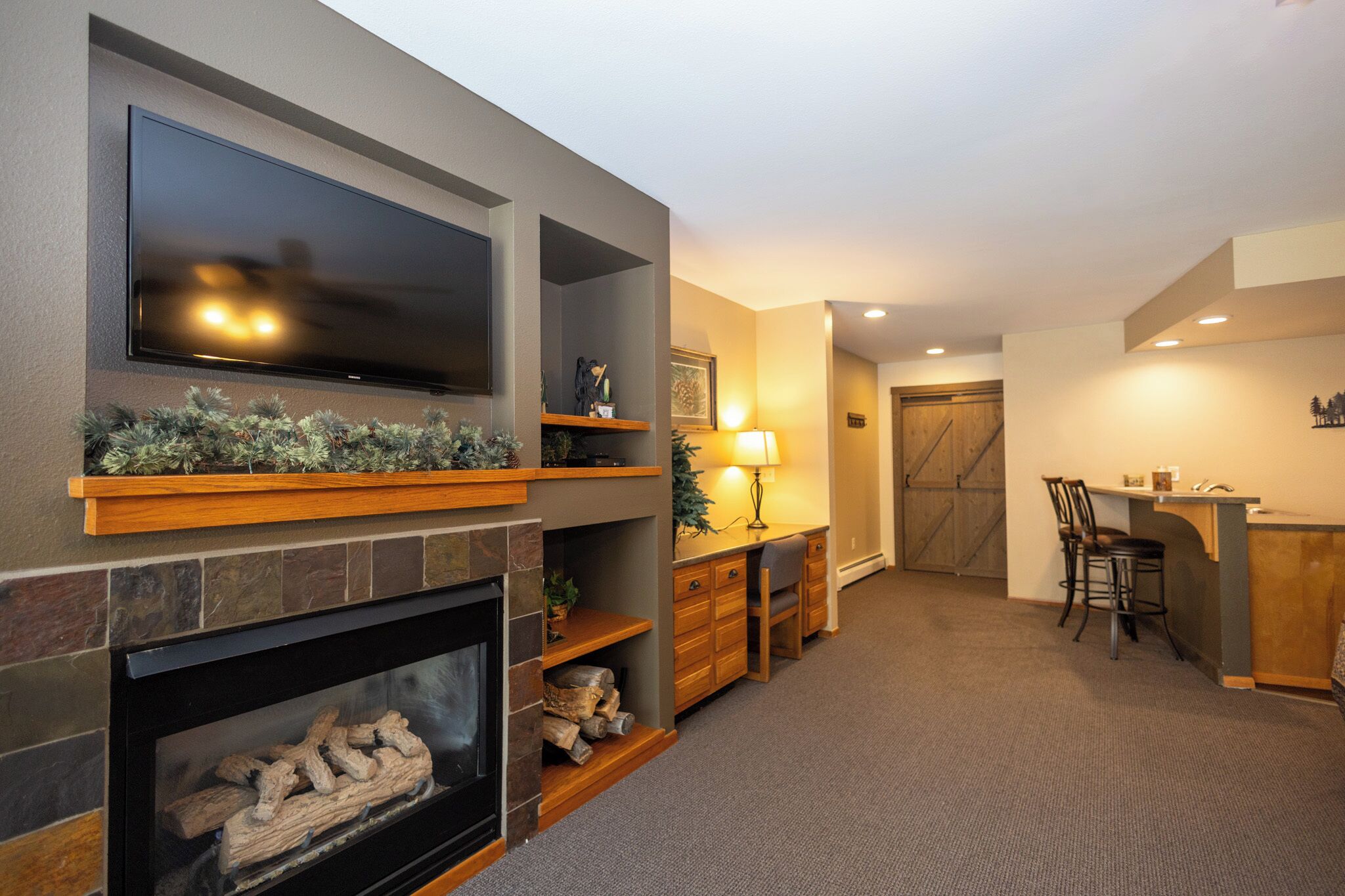 suite, 1 king bed (spa) | 1 bedroom, pillow-top beds, individually decorated