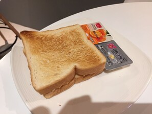 Daily English breakfast for a fee