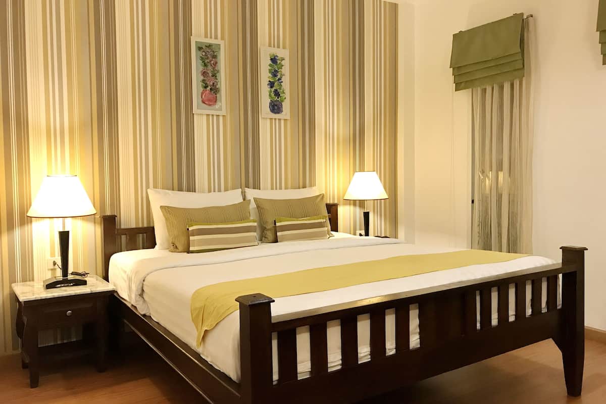 Premium bedding, minibar, in-room safe, individually decorated
