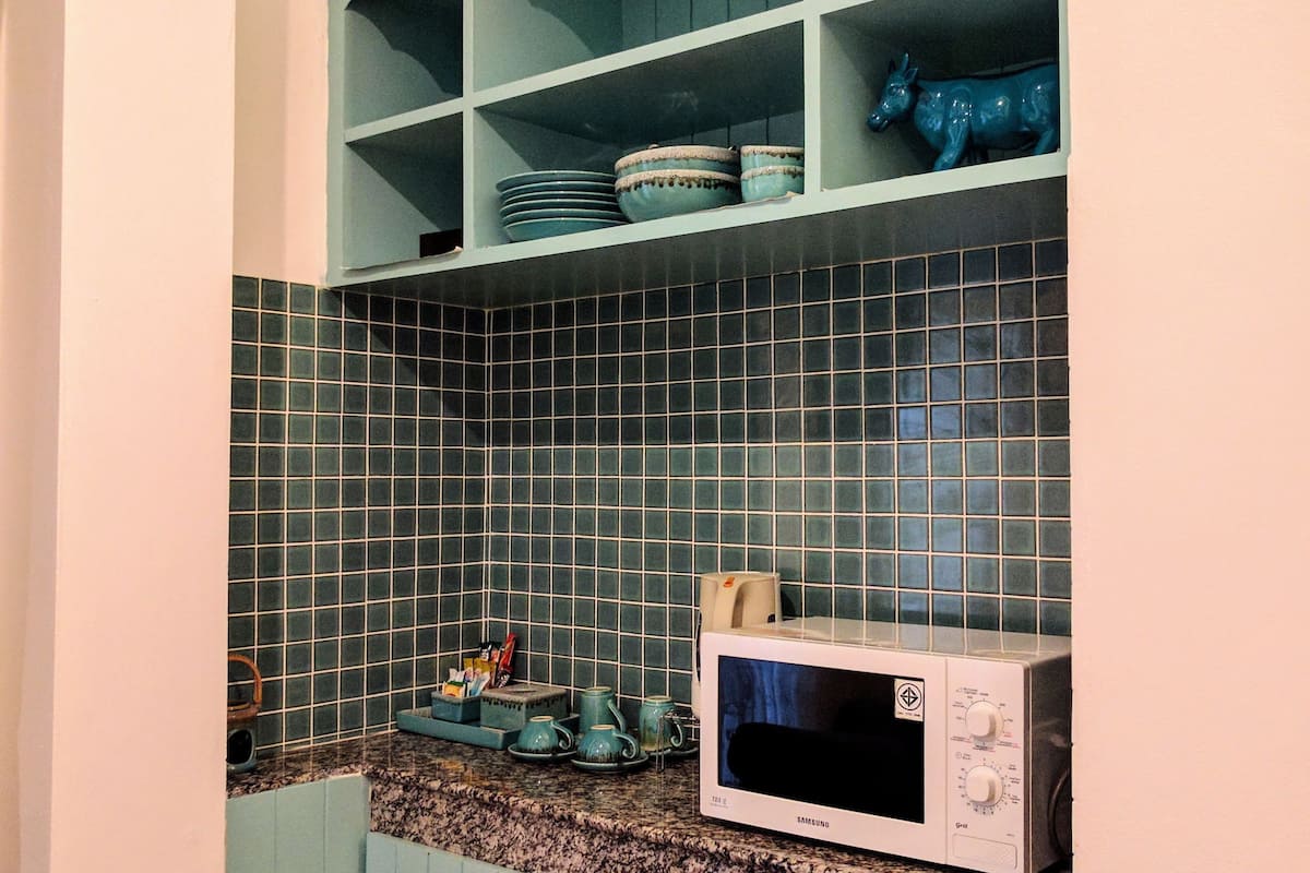 2 bedrooms, family suite | private kitchenette | fridge, coffee/tea maker, electric kettle