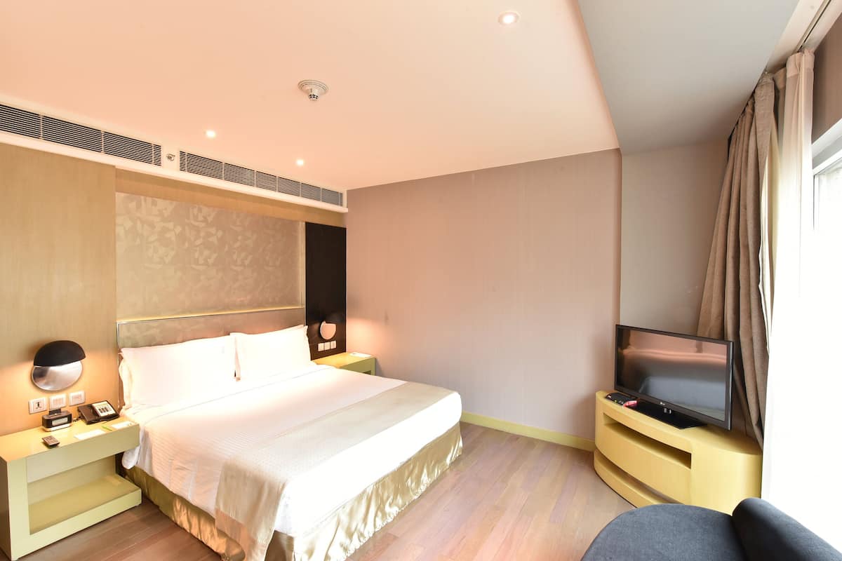 1 Schlafzimmer, hochwertige Bettwaren, Minibar, Zimmersafe