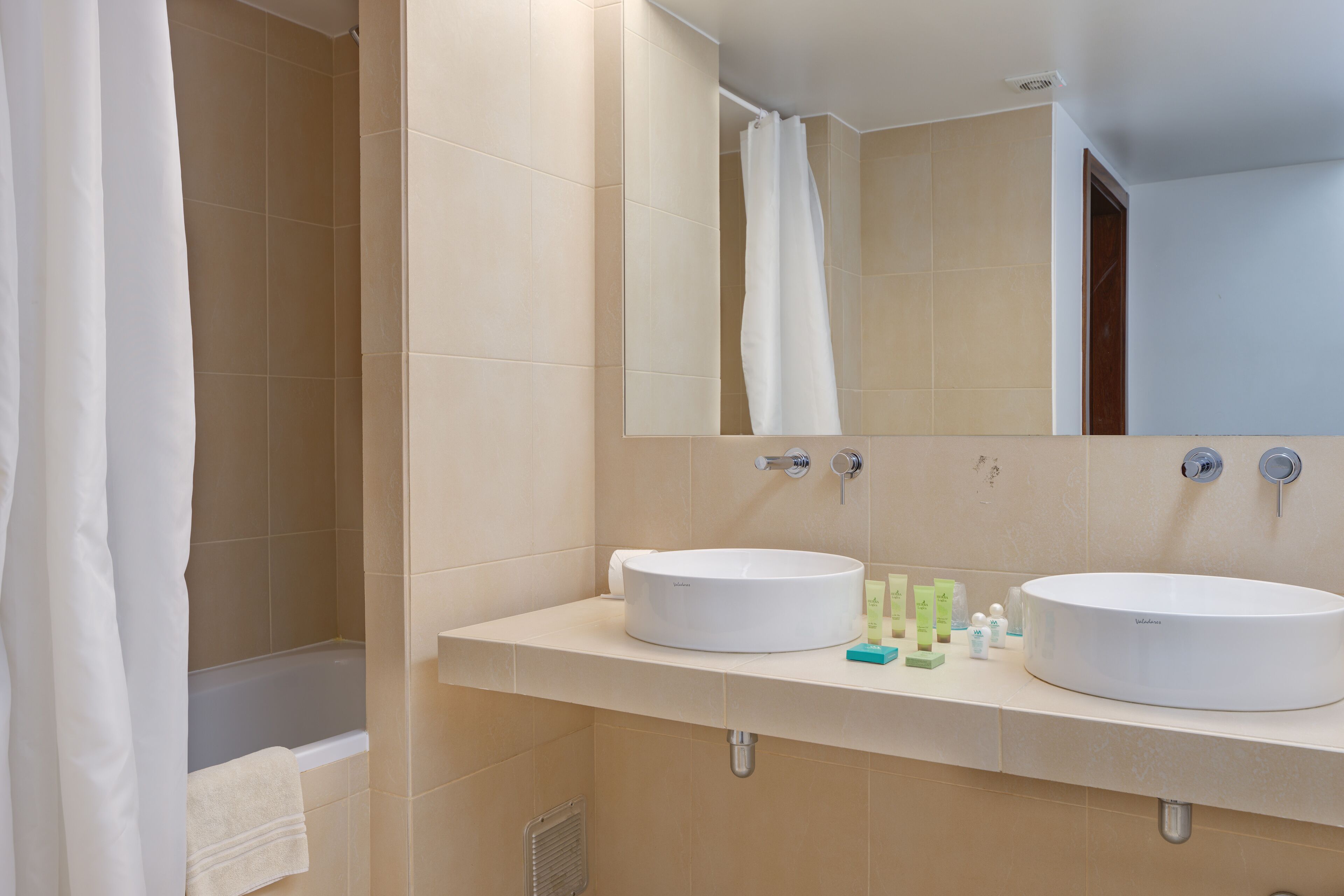 Photo - Salgados Beach Villas