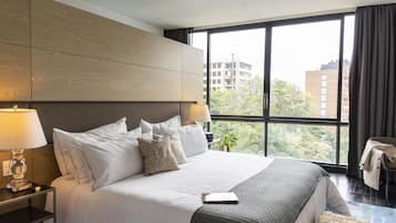 Premium bedding, down duvets, pillow-top beds, minibar