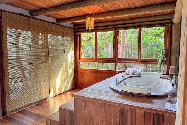 Master Vista Mar | Bathroom