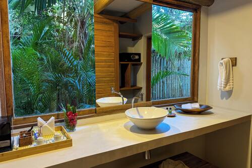 Garden Front | Bathroom | Free toiletries, hair dryer, bathrobes, slippers