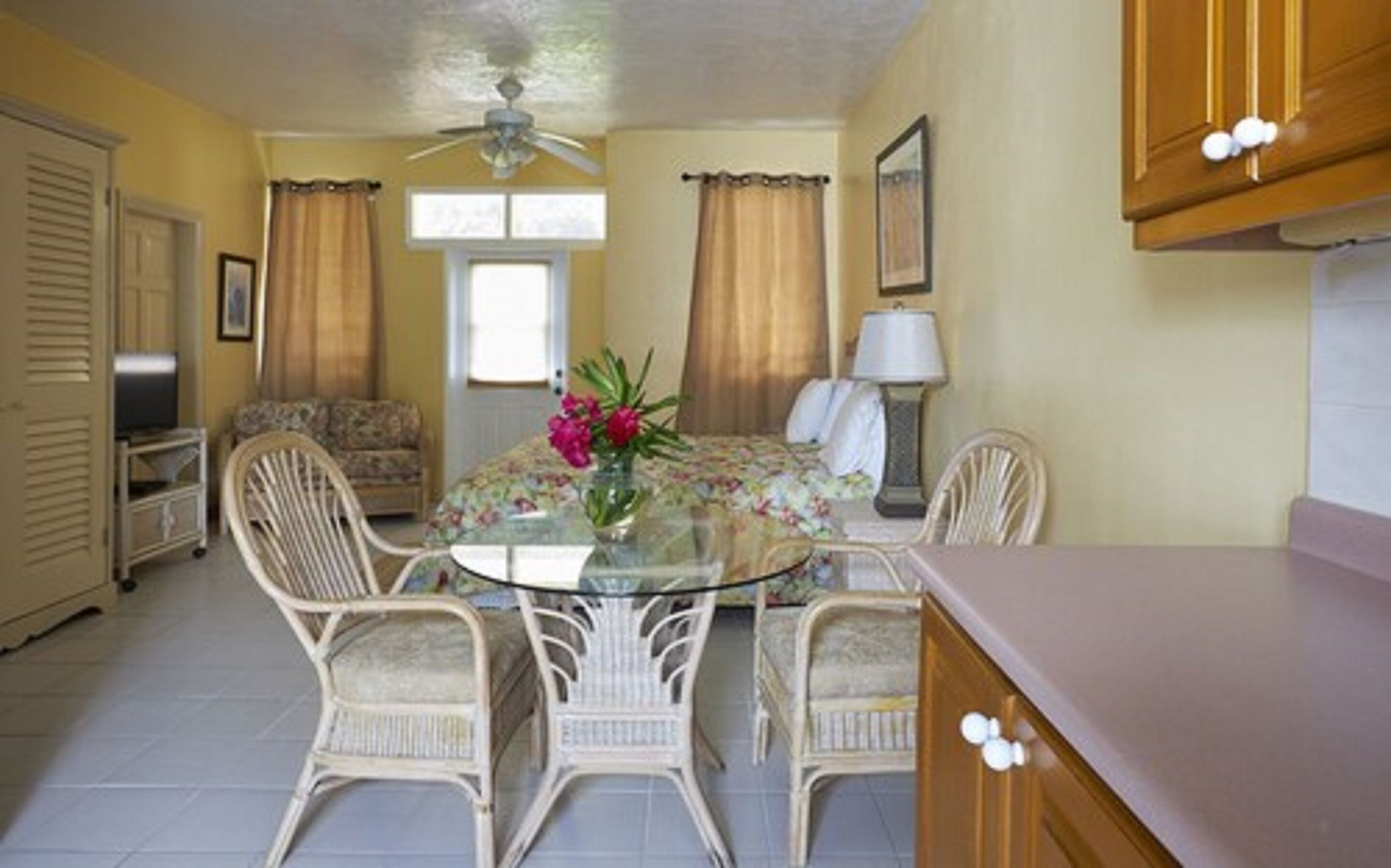 villa, 1 bedroom | living area | tv