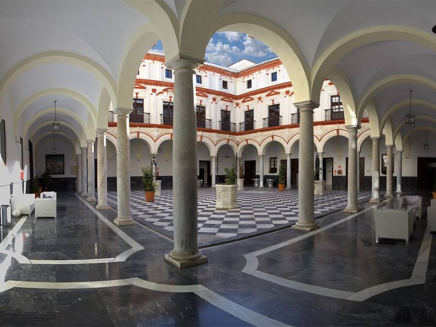 Pintu masuk interior