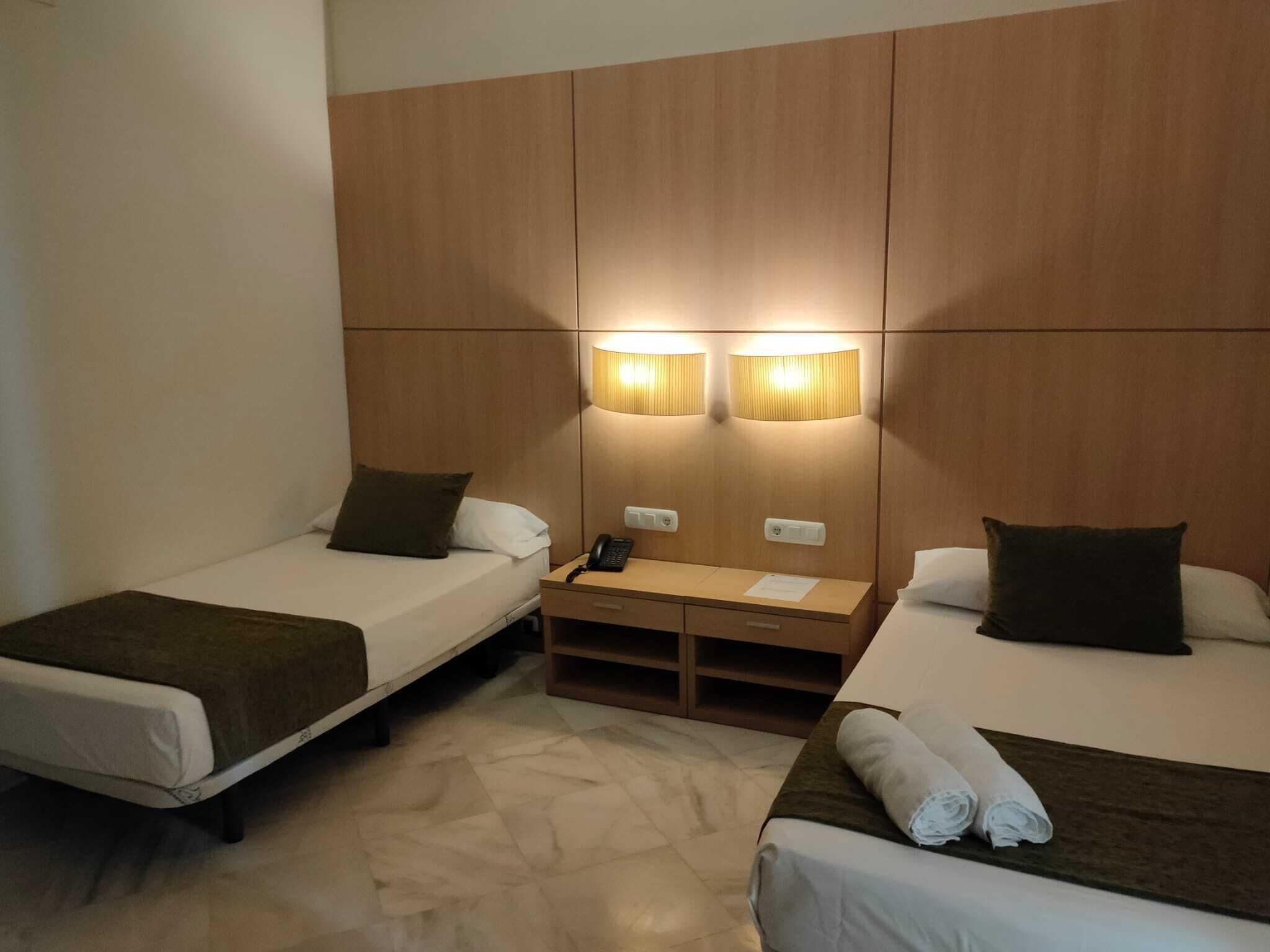 superior twin room | 1 bedroom, premium bedding, down duvets, minibar
