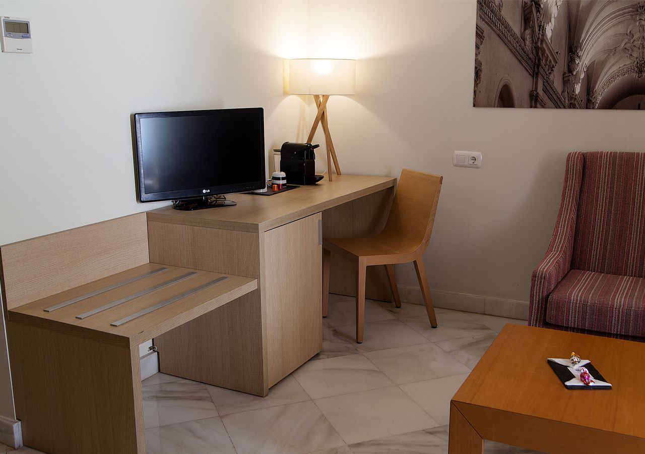 junior suite | living room | 45-inch tv with satellite channels